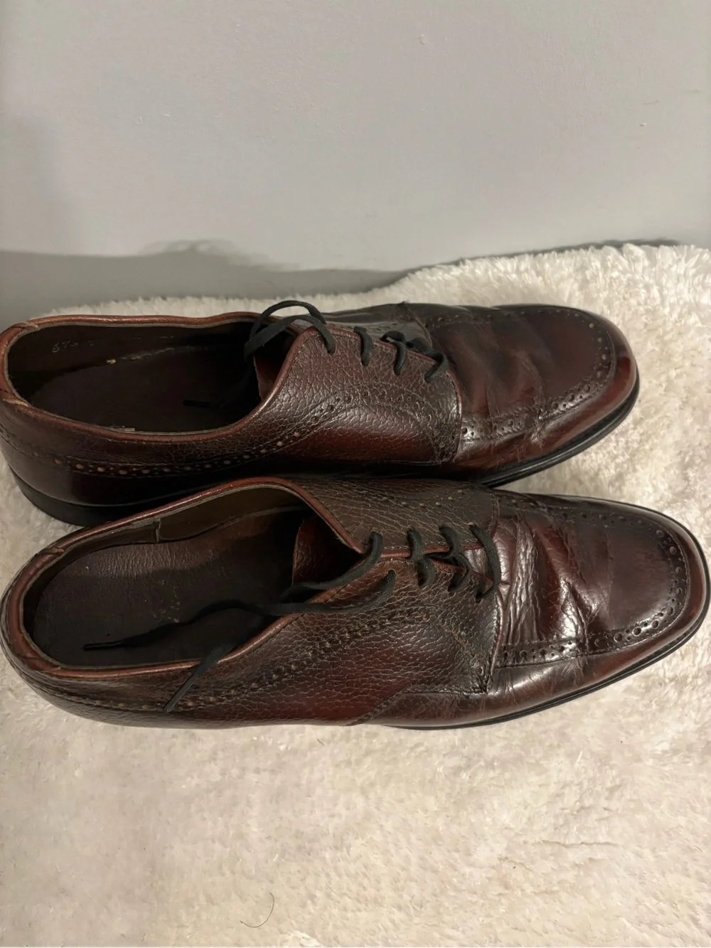 Men's Brown Leather Wingtip Dress Shoes